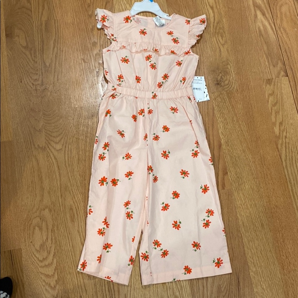 Adorable little girls Easter outfit!